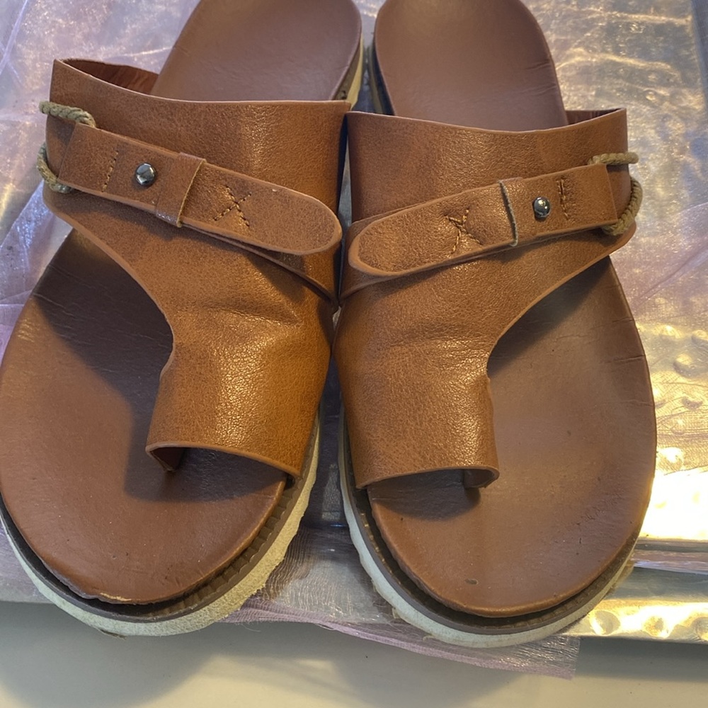 Ladies Sandals - Picture 5 of 8